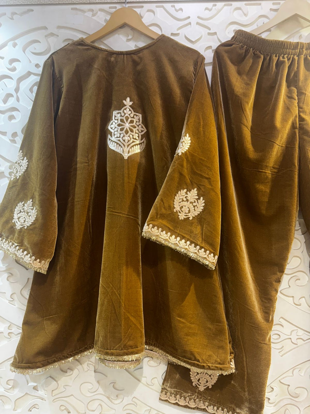 PURE VELVET CHOGA SET WITH POTLI BAG